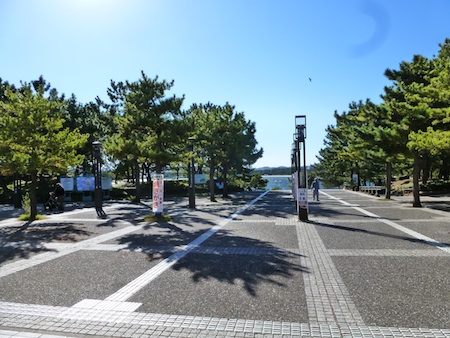 横浜八景島海の公園かき小屋